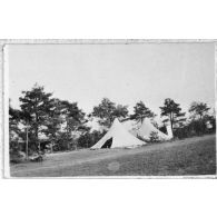 L'entrée des salons. Les Echelons près de Perthes. [légende d'origine]