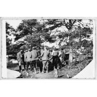 Les patates. [légende d'origine]