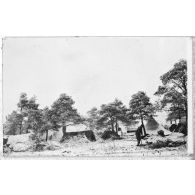 Le ravitaillement en eau à la colonie. [légende d'origine]