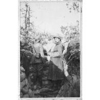 Maëder à l'observatoire du bois des 105. Tranchées près de Tahure. [légende d'origine]