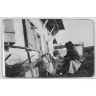 Le calure renaît. Saint Etienne. [légende d'origine]