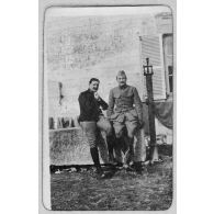 Schmitt et moi. [légende d'origine]