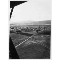 Vue aérienne. [légende d'origine]<br>