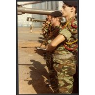 N'Djamena - Cérémonie du 14 juillet (II° escadron du RICM). [légende d'origine]