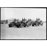 N'Djamena, cérémonie du 14 juillet (II° escadron du RICM). [légende d'origine]