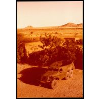 Abeché  - La piste d'aviation. [légende d'origine]<br>