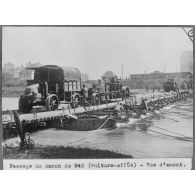 Passage du canon de 240 mm (voiture-affût) - Vue d'amont. [légende d'origine]