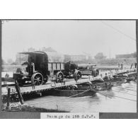 Passage du 155 G.P.F. [légende d'origine]