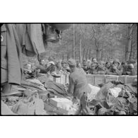 Des unités variées de l'armée allemande viennent de quitter la ville de Vilnius qu'ils défendaient devant la pression de l'armée Rouge.