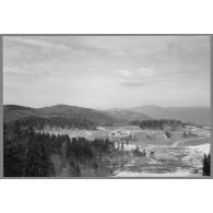 Les anciennes installations olympiques des jeux de 1984 à Bjelasnica, détruites ou piégées lors du retrait des troupes bosno-serbes. [légende d'origine]