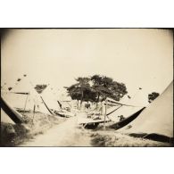 [Campement du 131e régiment d'infanterie territoriale (RIT)].