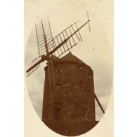 [Moulin à vent].