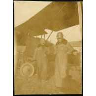 2 aviateurs. [légende d'origine]