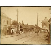 Le carrefour de Guiscard (Sept 1918). [légende d'origine]