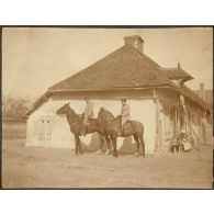 Rose et Guiton [Gaston ?]. [légende d'origine]