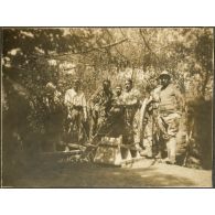 La 1ere Pièce en batterie dans le bois du Sept Saulx (Champagne). [légende d'origine]