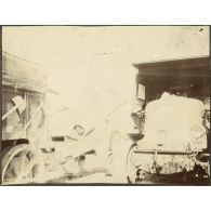 155 long de Bange amené des Flandres pour l'attaque du Cornillet, Avril 1917. [légende d'origine]