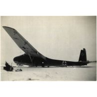 [Un planeur allemand Messerschmitt Me-321 d'une unité de transport (Transportgeschwader)].