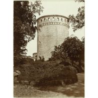 [Le donjon du château de Coucy].