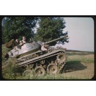 1955, Reutlingen, manœuvres à Münsingen. [légende d'origine]