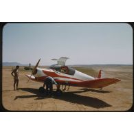 1957 Palat, ops Août, Aflou (13) un Jodel. [légende d'origine]