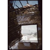 1957 Palat, ferme Cloître incendiée, Janvier. [légende d'origine]