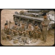 1956 Palikao ops Cassaigne 16-9 (8) le butin. [légende d'origine]