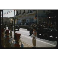 1956 Palikao, défilé 4e DIM Mascara 14-7. [légende d'origine]