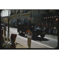 1956 Palikao, défilé 4e DIM Mascara 14-7. [légende d'origine]