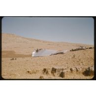 1956 Palikao, environs (6) épave d'un T6. [légende d'origine]