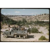 Au nord d'El Richa, fin de piste vers un moulin animé, demi tour… le 10 août 1957. [légende d'origine]<br>