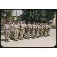 A.l. Lamour, maréchal des logis Lopize de Salic, l'Escadron de commandement et de soutien (ECS). [légende d'origine]<br>