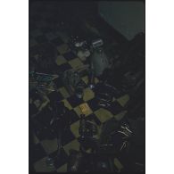 [Le butin d'une opération du 12e RD : les armes saisies au FLN].