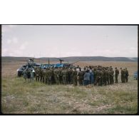[Journée de la Saint-Georges 1958, messe en plein air pour le 3/12 RD].