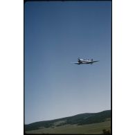 [Opération du 12e RD dans le secteur de Dominique-Luciani, appui aérien par un T6].