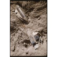 [Un obus piégé vers Dominique-Luciani].