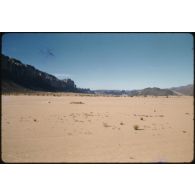 [Paysage désertique].