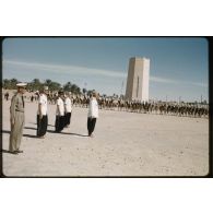 Max Lejeune, Ouargla, 14 juillet 1958, Légion d'honneur, monsieur et madame Even. [légende d'origine]