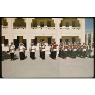 Désensablage, docteur Rouffi, Hassi-Messaoud, animaux, généralités, divers, signes marchands. [légende d'origine]