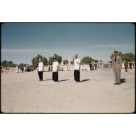 Désensablage, docteur Rouffi, Hassi-Messaoud, animaux, généralités, divers, signes marchands. [légende d'origine]