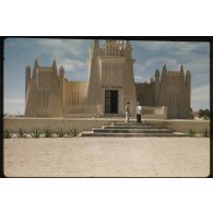 [Ouargla, l'entrée du musée saharien].