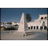 [Ouargla : le monument aux morts].
