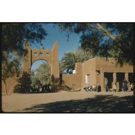 Habitations, père de Foucauld, Colomb Béchar, Divers. [légende d'origine]