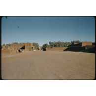 Habitations, père de Foucauld, Colomb Béchar, Divers. [légende d'origine]