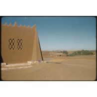 Habitations, père de Foucauld, Colomb Béchar, Divers. [légende d'origine]