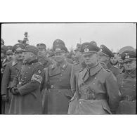 Officiers supérieurs du Reichsarbeitdienst (RAD), de l'organisation Todt (OT) et de l'armée de terre allemande (Heer).