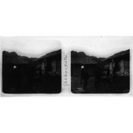 Gîte d'étape à Meo Vac. [légende d'origine]<br>