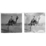 [Officier colonial sur son dromadaire].<br>