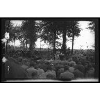 La Forestière. 18 juillet 1915. La messe. [légende d'origine]