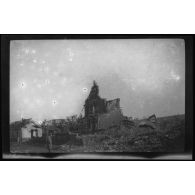 Juillet 1915. Ablain Saint Nazaire, la mairie. [légende d'origine]